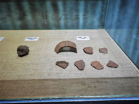 甑皮岩遗址发现原始陶片，专家经研究，竟发现双料混炼的高科技