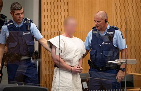 新西兰枪击案被告远程出庭，将接受精神状态评估__凤凰网
