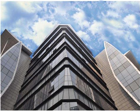 玻璃幕墙所采用的玻璃组合物质-广东信鼎建设工程有限公司