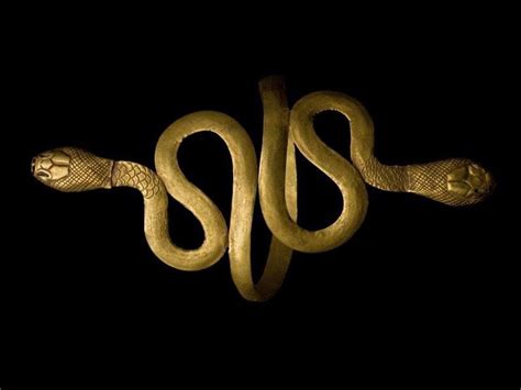 宝格丽_灵蛇传奇展览丨艺术、珠宝与设计中的灵蛇文化溯源|腕表之家-珠宝