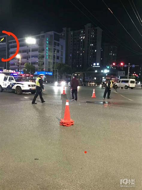 【后续】汕头乐山路车祸：宝马女司机排除酒驾嫌疑！事故致1死3伤多车毁。