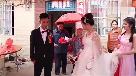 广西钦州农村小伙娶媳妇，在接亲的路上，配上好听的音乐|广西|钦州_新浪新闻