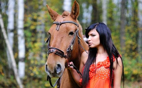 Pretty blonde girl and a brown horse Wallpaper Download 2880x1800