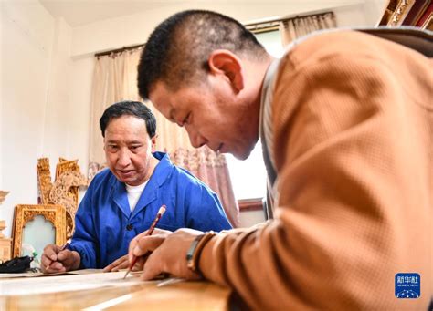 西藏工匠丨拉巴次仁：赋予木头新生的人_时图_图片频道_云南网