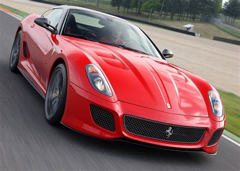 Ferrari 599 GTO - Conheça em detalhes a mais rápida das Ferraris