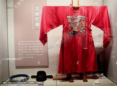 【大明】皇帝衣服-燕弁服.jpg[Daming] emperors clothes - Yan Bian suit.jpg|ZZXXO