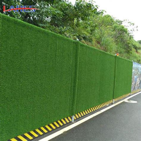 拉瑞斯2米5宽草坪网防航拍工程围墙仿真绿植假草皮工地围挡3米绿草坪挡|价格|厂家|多少钱-全球塑胶网