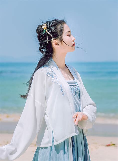 对襟抹胸裙(诃子裙)图片 对襟抹胸裙(诃子裙)图片