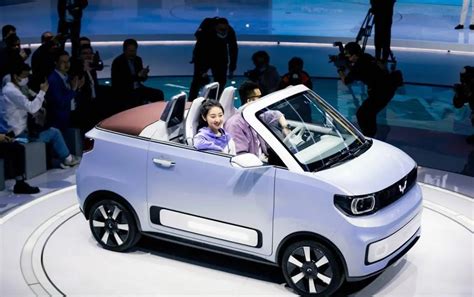 五菱宏光MINI EV新车将上市，预订超3万台的人民代步车_太平洋号