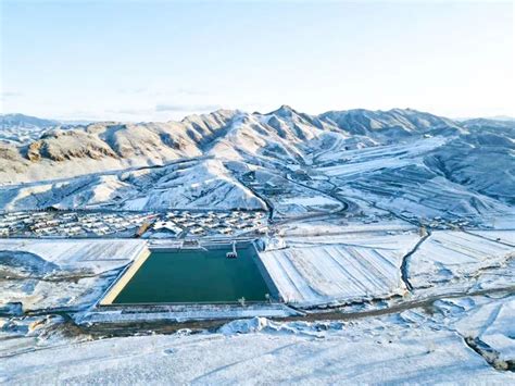 三峡能源甘肃肃北马鬃山50兆瓦光伏储能项目全容量并网-国际太阳能光伏网