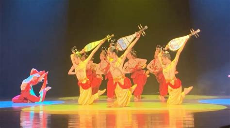 上海戏剧学院舞蹈学院中国舞14级舞蹈课堂纪实 第三组 - 舞蹈图片 - Powered by Discuz!