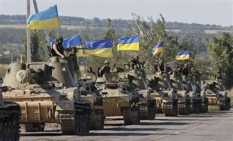 乌克兰迫不及待再次挑衅，大批战机扑向俄罗斯核心地区！_凤凰网