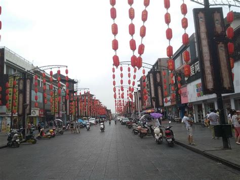河南洛阳著名小吃街 老城区十字街夜市重新开市