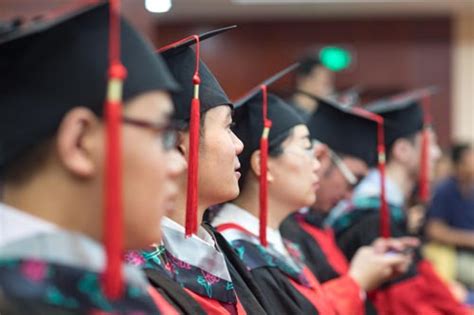 栉风沐雨，砥砺前行-----中科院神经科学研究所成功举办2017届研究生毕业典礼----中国科学院脑科学与智能技术卓越创新中心