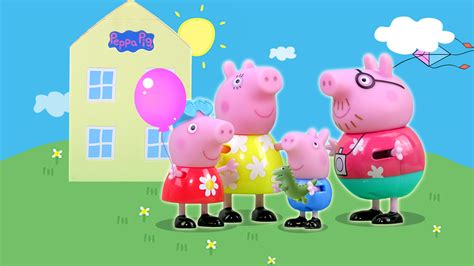 《玩具》玩具总动园 小猪佩奇和朋友们在游乐场开心坐旋转木马！玩具故事