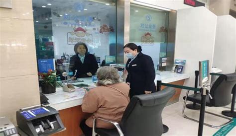 武汉商务区民生银行大厦—高清视频下载、购买_视觉中国视频素材中心