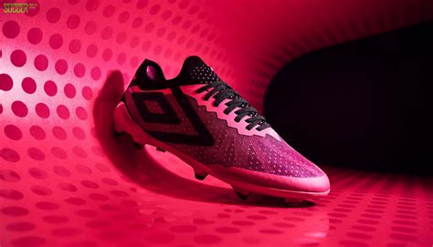 Umbro发布全新速度款球鞋Velocita 6 - Umbro_茵宝足球鞋 - SoccerBible中文站_足球鞋_PDS情报站