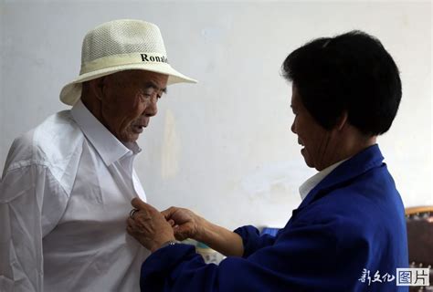71岁老汉娶114岁新娘 苦追一年终如愿(图)(含视频)_手机新浪网