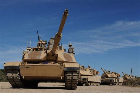 以色列量产“埃坦”8×8装甲车 配备主动防御系统_凤凰网军事_凤凰网