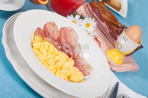 美式早餐煎鸡蛋培根高清图片下载-正版图片307554125-摄图网