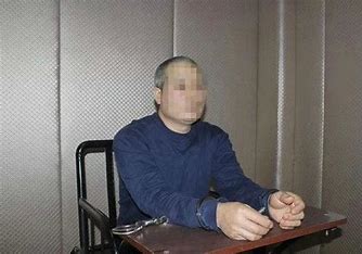 命案嫌犯男扮女装潜逃11年后落网 的图像结果