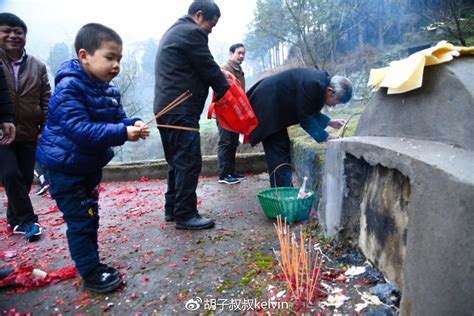 看看江浙农村如何新年上坟祭祖