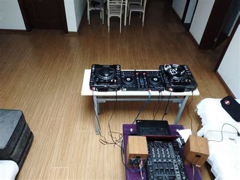 学DJ打碟必备练习设施 - 魔声DJ培训学校