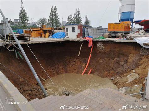 门源地震前，土能释放造成张家庄隧道开裂