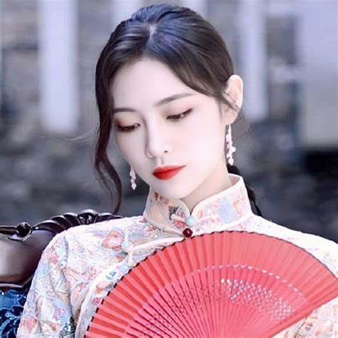 许佳琪微博图片