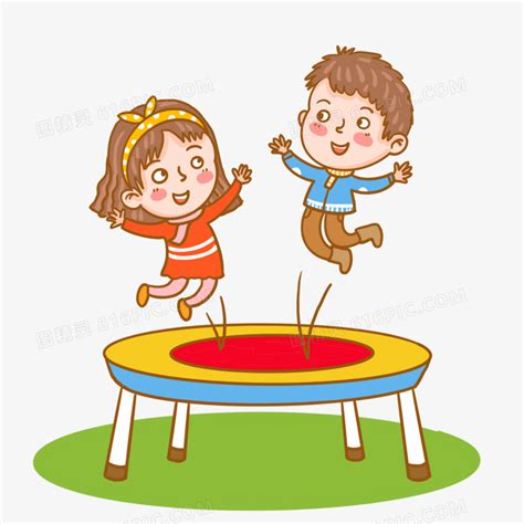 可爱的小女孩在户外蹦床上蹦蹦跳跳。照片摄影图片_ID:324363567-Veer图库