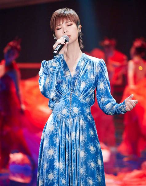 李宇春入围内地年度最受欢迎女歌手_ 视频中国