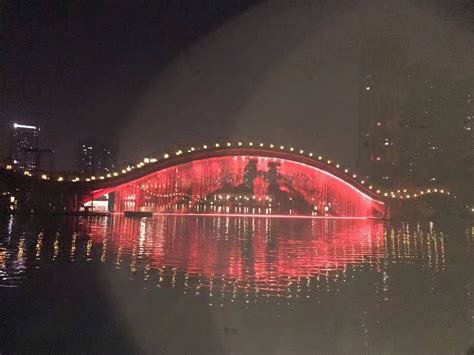 千灯湖水幕，一道亮丽的风景线_广州市敬创水幕喷泉演艺设备工程有限公司