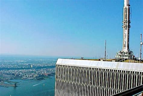 911世贸大厦撞击全过程，建造花了10年，倒塌仅用了2小时|北塔|世贸中心|曼哈顿_新浪新闻