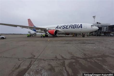 #俄媒：俄罗斯关闭领空后芬兰航空公司“几乎破产”_凤凰网视频_凤凰网