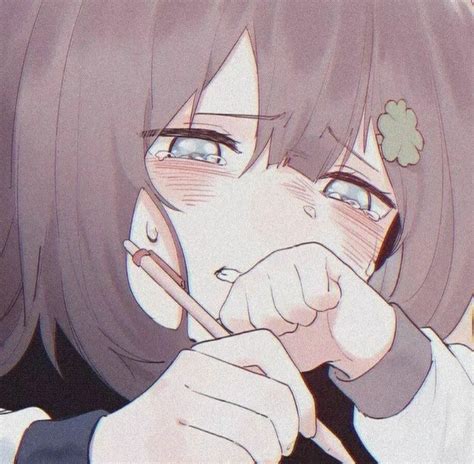 温柔头像动漫伤心女生
