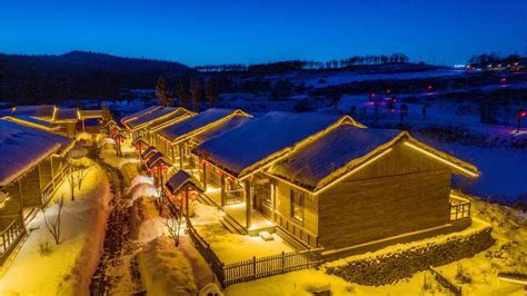 住在“云顶”是什么感觉？五峰国际滑雪场民宿预订一空_经济_新闻中心_长江网_cjn.cn