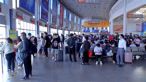 泰州：火车站、汽车站迎来出行客流高峰 发送旅客均超万人次_我苏网
