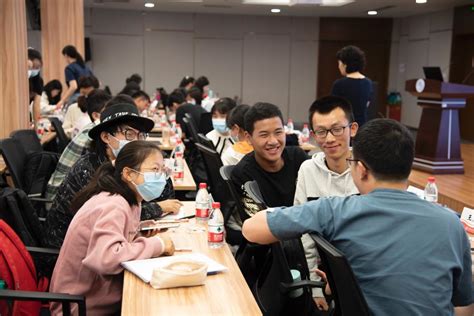 2021-2022学年第一学期医学院新生团支书培训大会顺利举行-上海交通大学医学院-新闻网