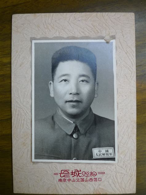 秦基伟将军1993年游上海 - 知乎