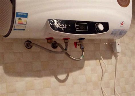 电热水器不出热水什么原因？电热水器不出热水怎么回事-啄木鸟家庭维修