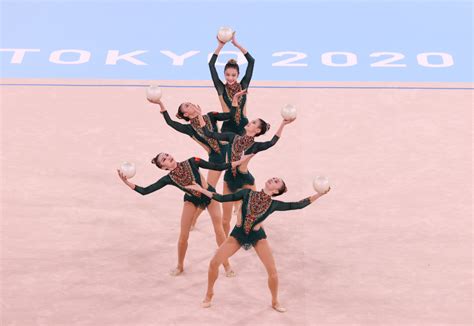 奥运赛场展现民族自信 中国艺术体操队以“突破”与“创新”书写历史_新体育网