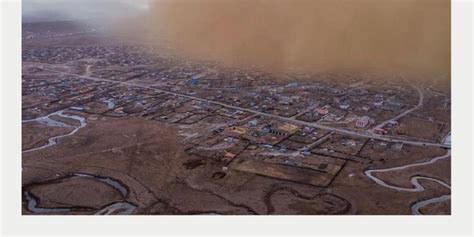 今年最强沙尘暴！内蒙古二连浩特黄沙漫天-图片频道