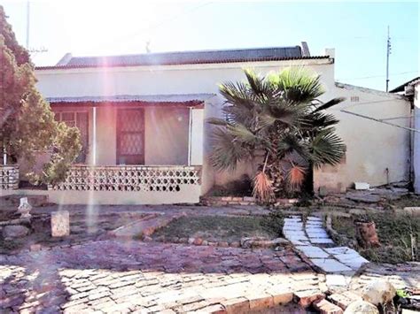 3 Bed House for sale in Beaufort West | T4465697 | Private Property