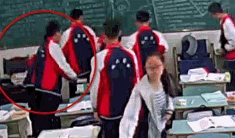 四川仁寿一老师在教室被学生持物猛打头部，仍在ICU未苏醒