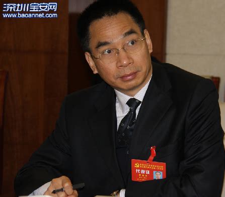广东省清远市教育局副局长高湘琴一行来长沙市交流指导