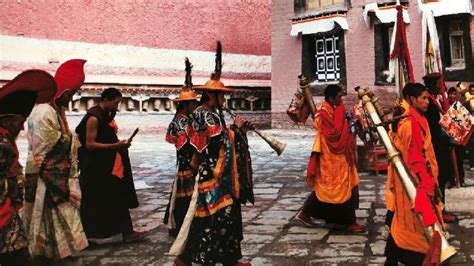 （礼佛佳品）萨迦八思巴藏香，传承700余年，雪域名贵香材制作_凤凰网