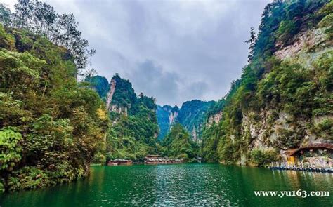 张家界最著名的景点是什么？怎么去张家界旅游？-能去哪