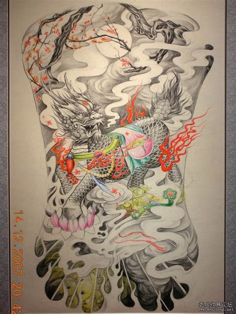后背纹身图片