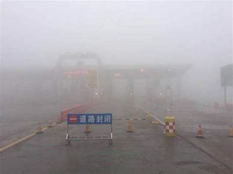 京津冀高速正恢复 大雾致河北境内高速封路7小时