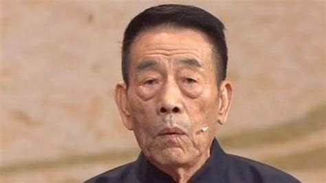 87岁杨少华做客笑礼相迎，少马爷激动起身迎接！_腾讯视频
